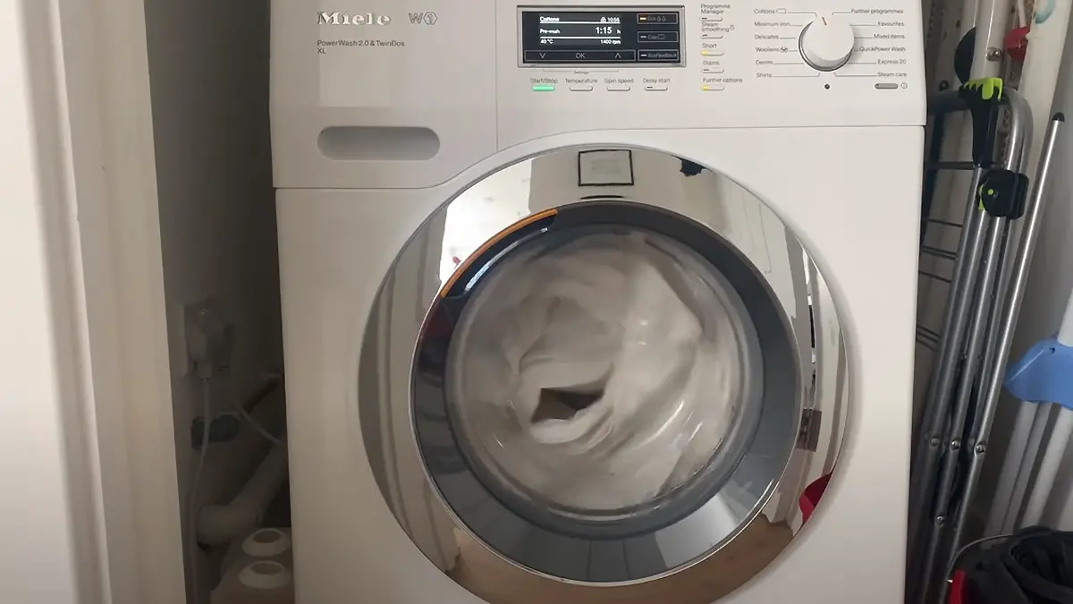 How to wash curtains with rings